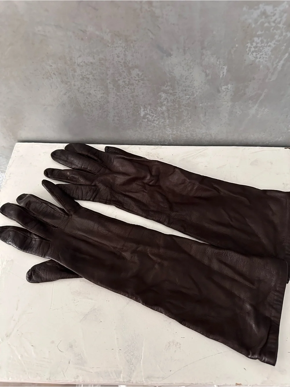 VINTAGE BROWN LEATHER SILK LINED GLOVES MADE IN FRANCE M